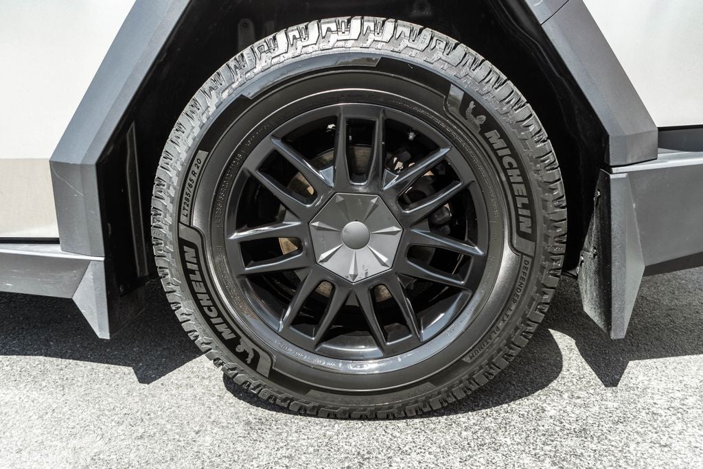 2025 Tesla Cybertruck Base