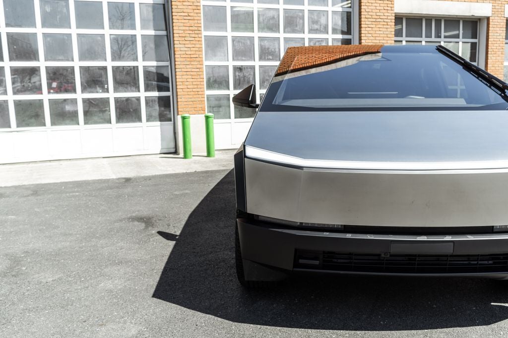 2025 Tesla Cybertruck Base