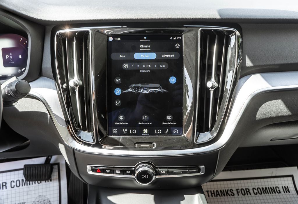 2024 Volvo S60 B5 Core Dark Theme