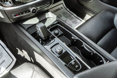 2024 Volvo S60 B5 Core Dark Theme