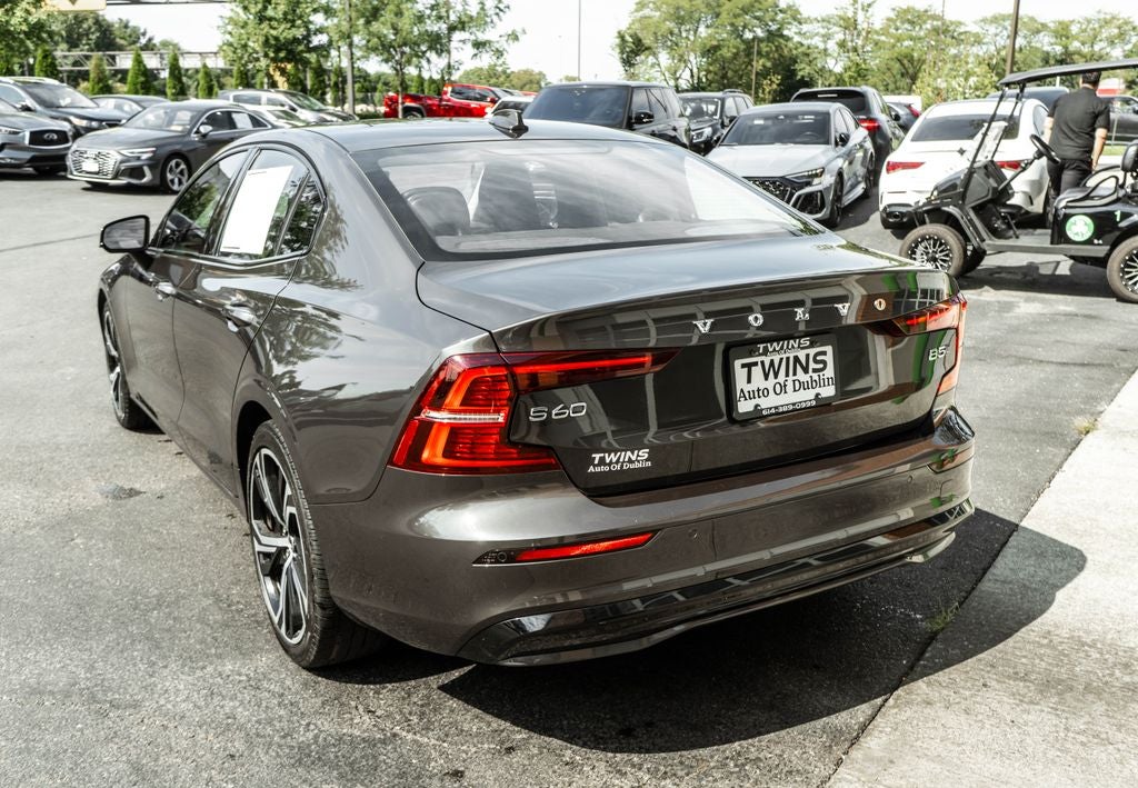 2024 Volvo S60 B5 Core Dark Theme