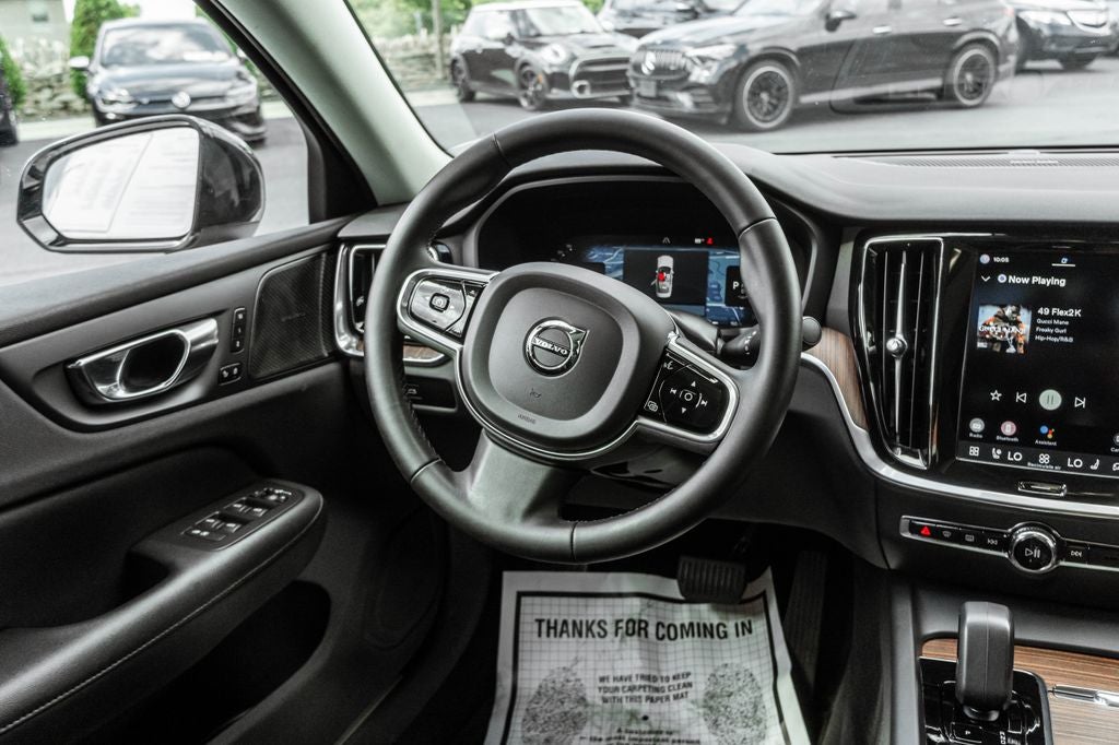 2023 Volvo S60 B5 Plus Dark Theme