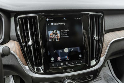 2023 Volvo S60 B5 Plus Dark Theme