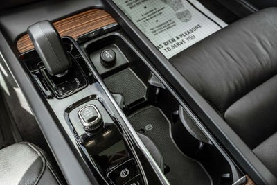 2023 Volvo S60 B5 Plus Dark Theme