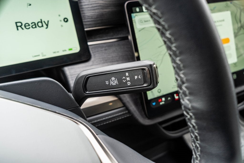 2024 Rivian R1S Adventure