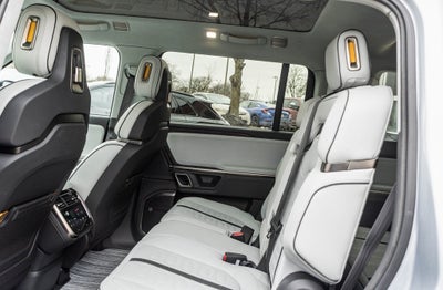 2024 Rivian R1S Adventure