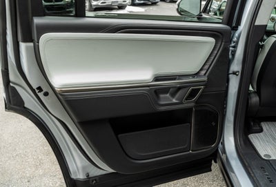 2024 Rivian R1S Adventure