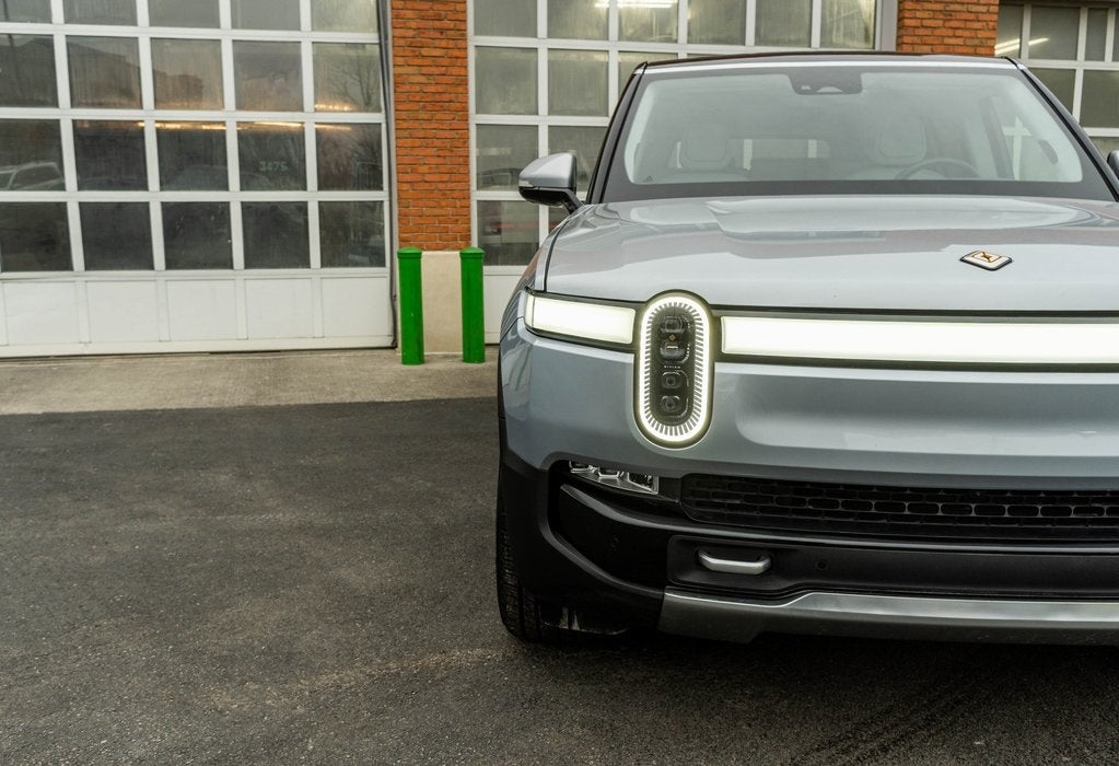 2024 Rivian R1S Adventure