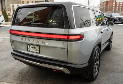 2024 Rivian R1S Adventure