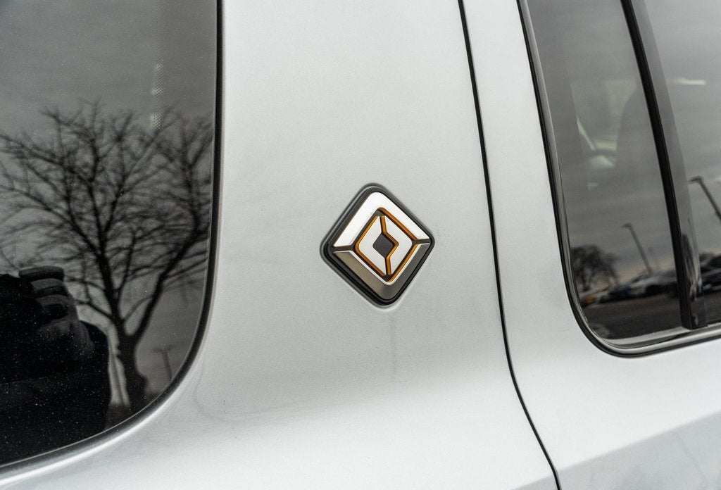 2024 Rivian R1S Adventure