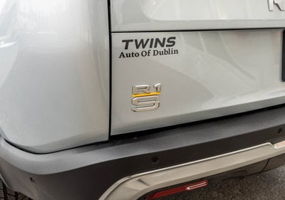 2024 Rivian R1S Adventure