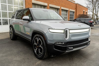 2024 Rivian R1S Adventure