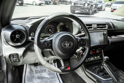 2025 Toyota GR86 Base