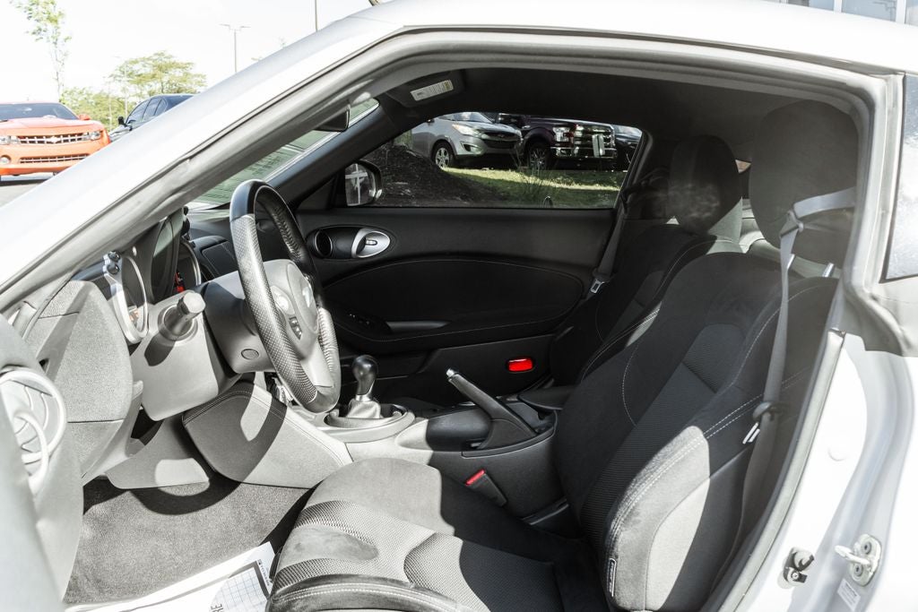 2017 Nissan 370Z Touring