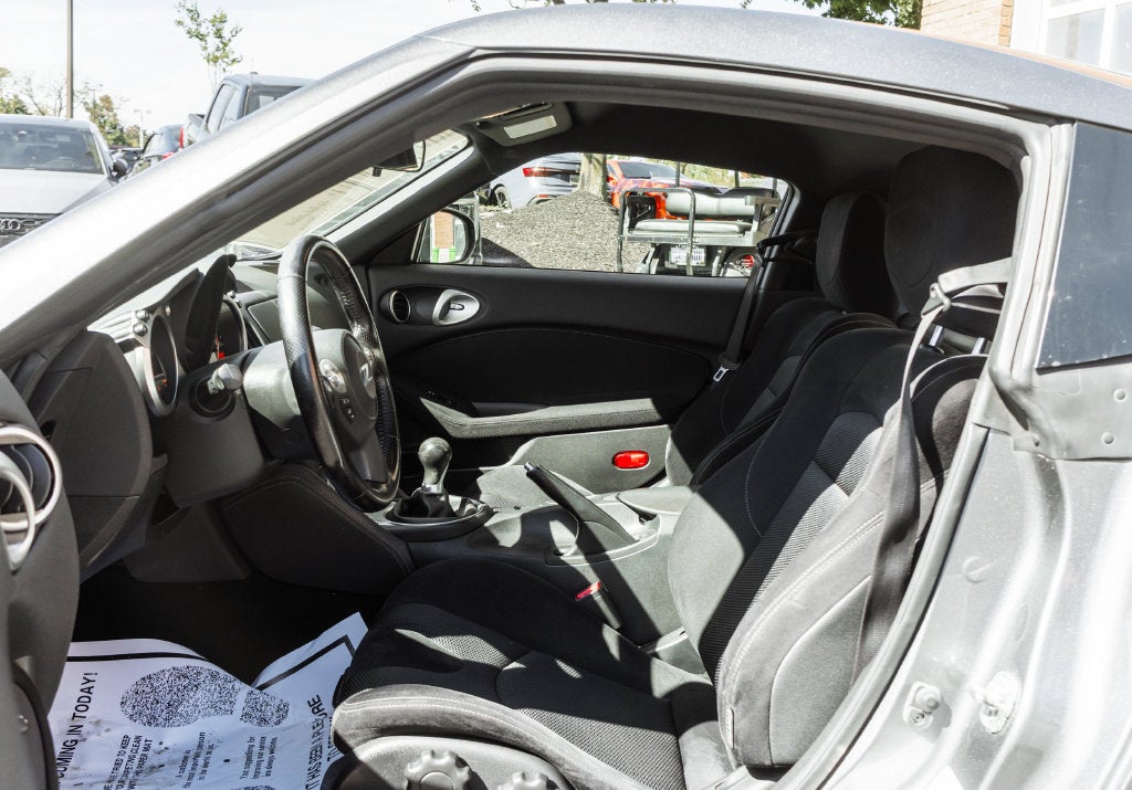 2017 Nissan 370Z Base
