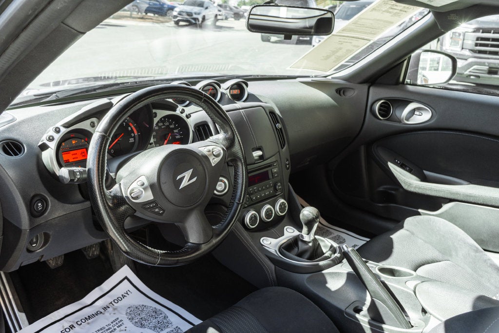 2017 Nissan 370Z Base