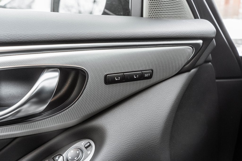 2023 INFINITI Q50 LUXE