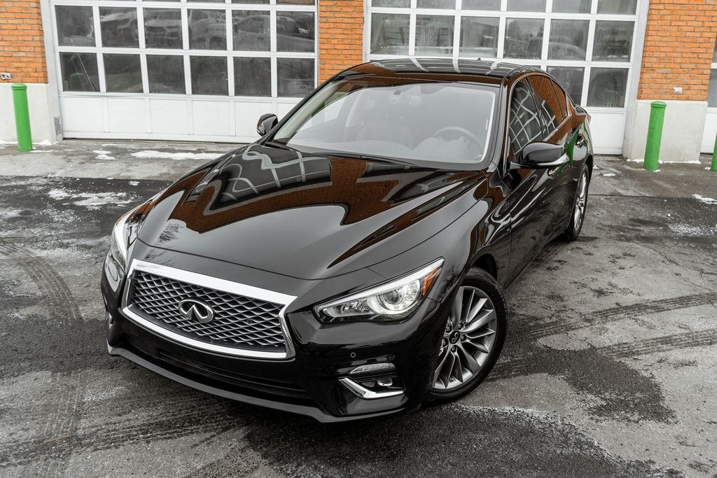 2023 INFINITI Q50 LUXE