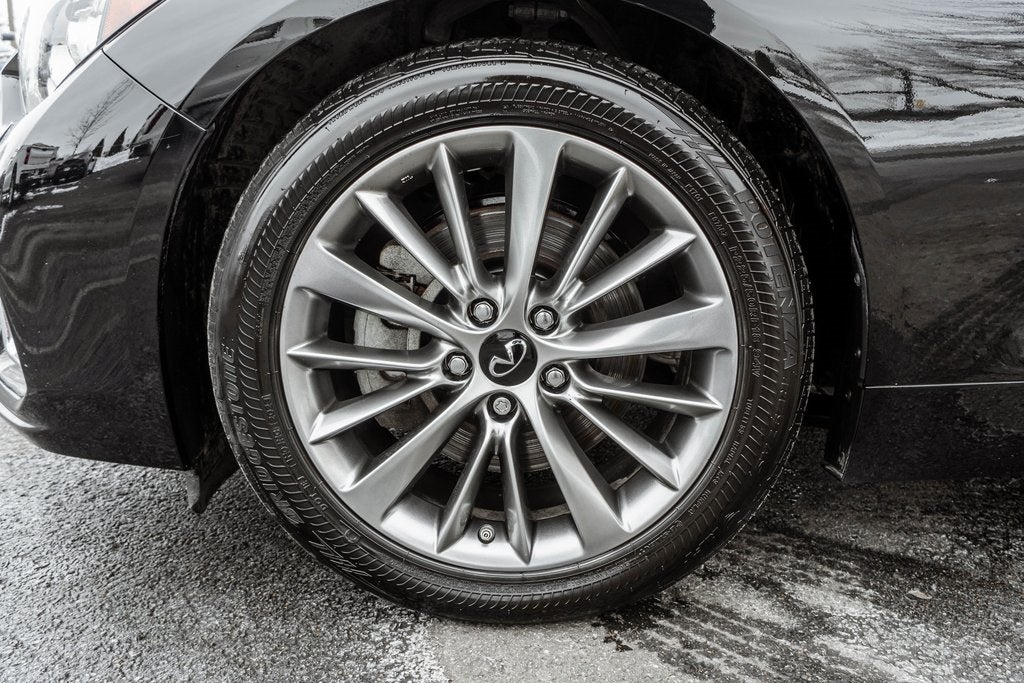 2023 INFINITI Q50 LUXE