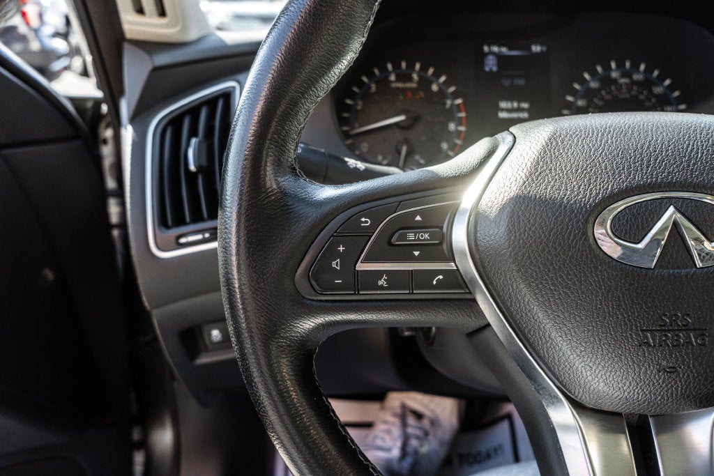 2022 INFINITI Q50 LUXE