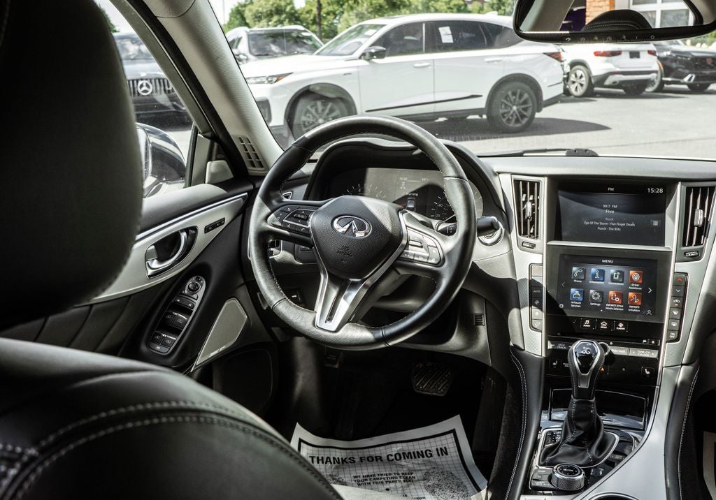 2022 INFINITI Q50 LUXE