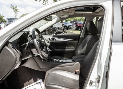 2022 INFINITI Q50 LUXE