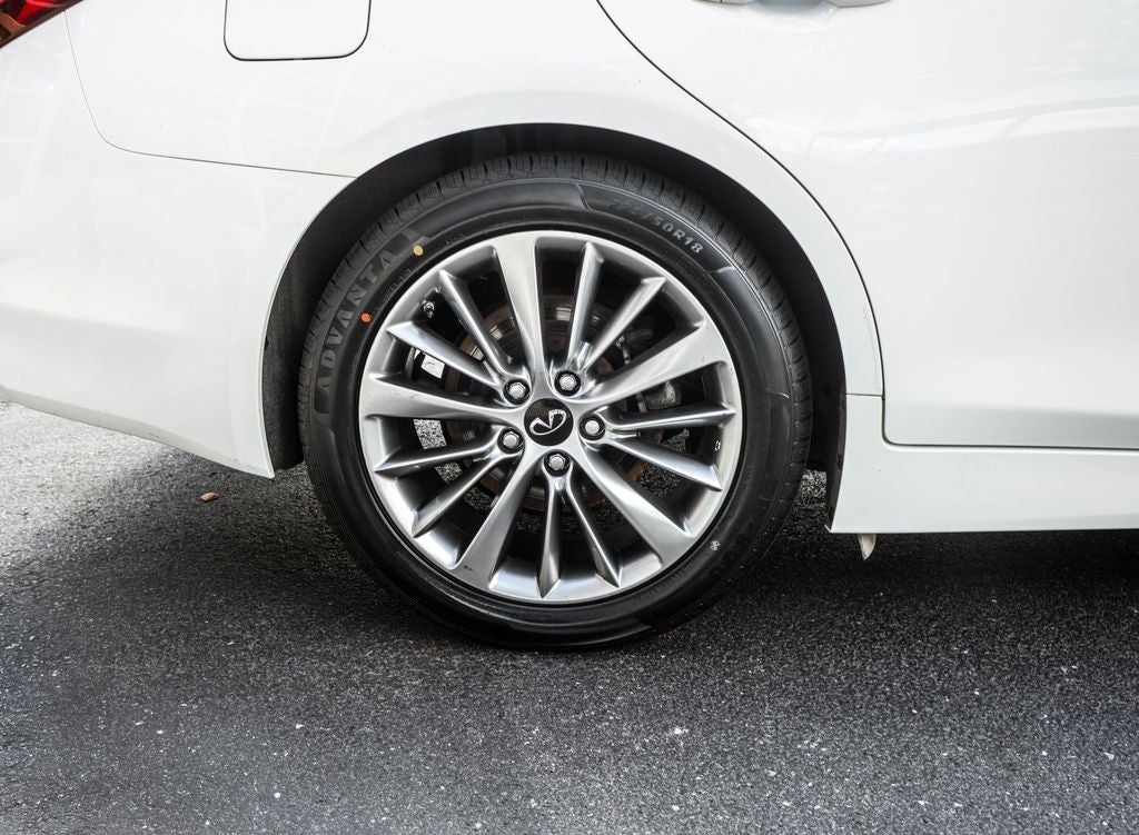 2022 INFINITI Q50 LUXE