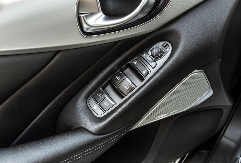 2022 INFINITI Q50 LUXE