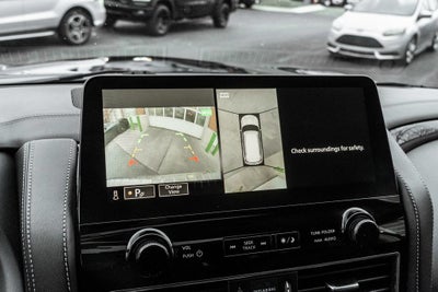 2024 INFINITI QX80 LUXE