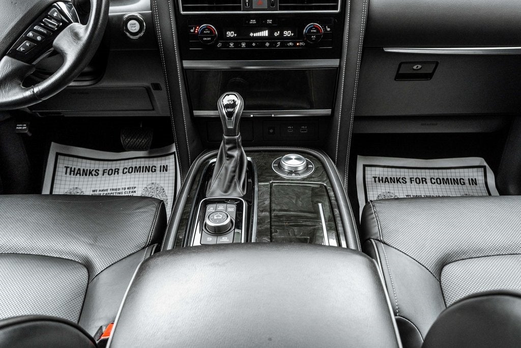 2024 INFINITI QX80 LUXE