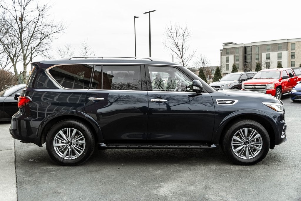 2024 INFINITI QX80 LUXE