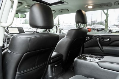 2024 INFINITI QX80 LUXE