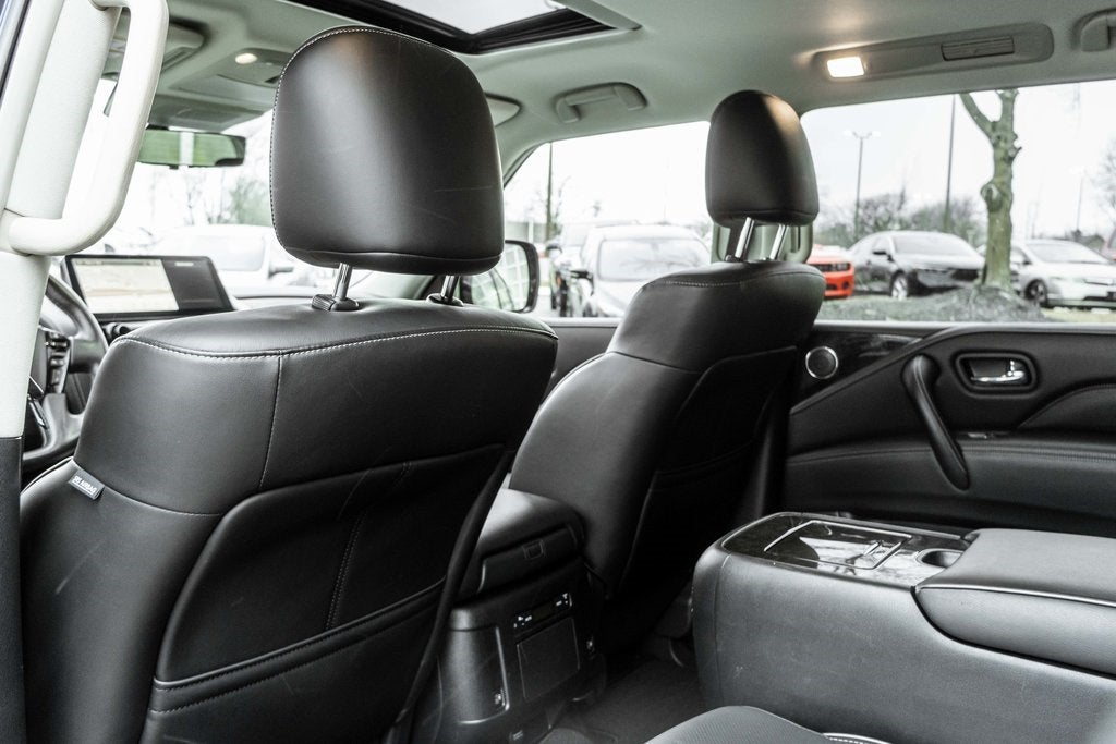 2024 INFINITI QX80 LUXE