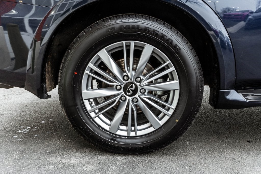 2024 INFINITI QX80 LUXE