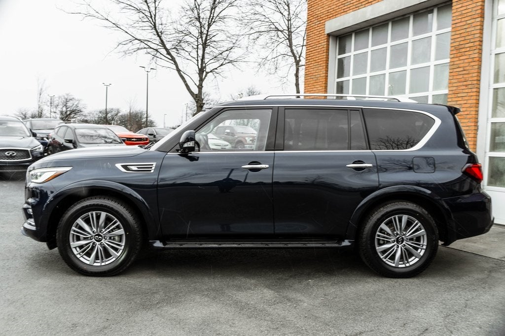 2024 INFINITI QX80 LUXE