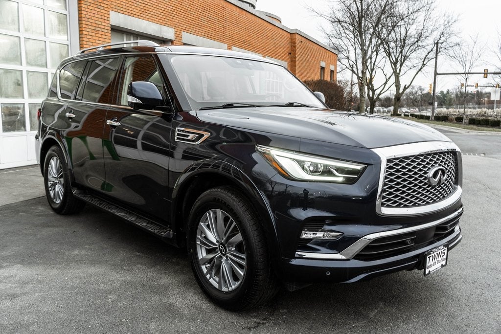 2024 INFINITI QX80 LUXE