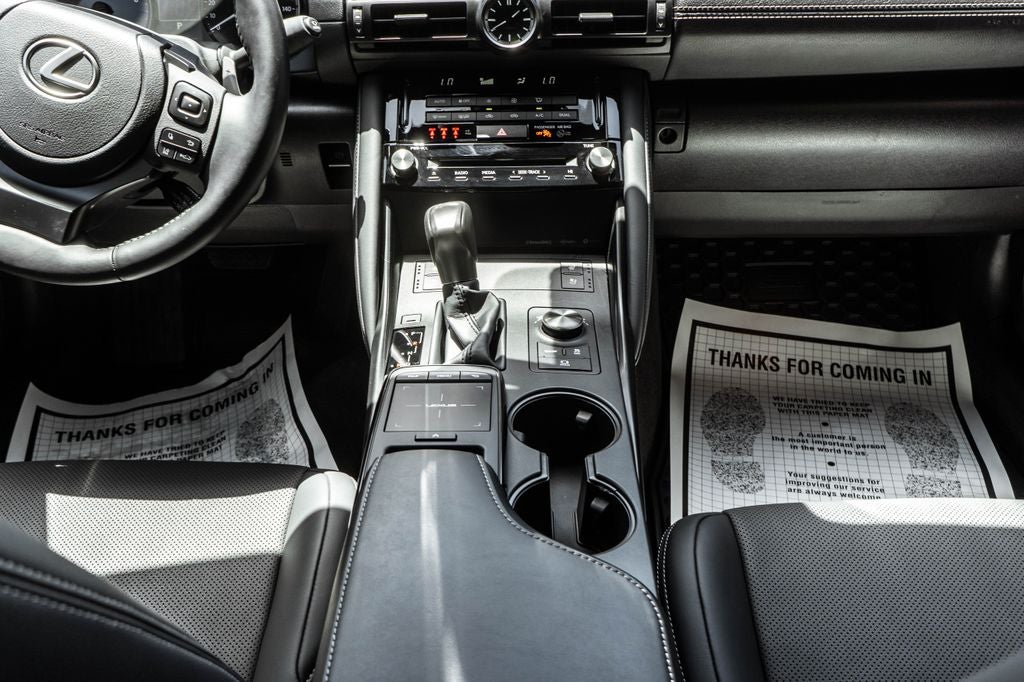 2024 Lexus IS 300