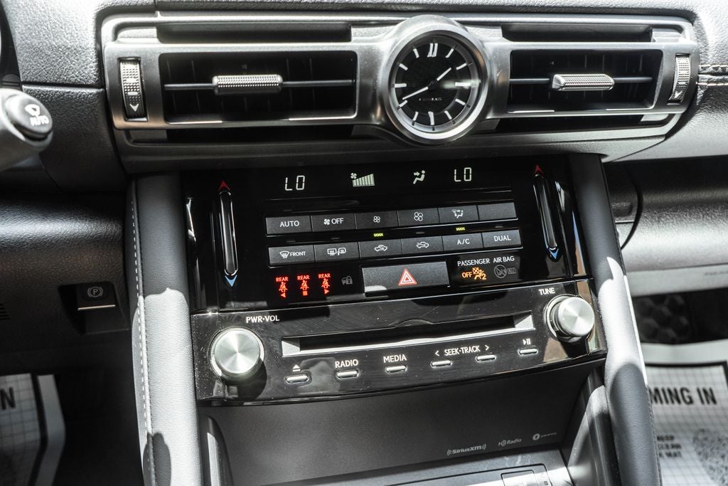2024 Lexus IS 300