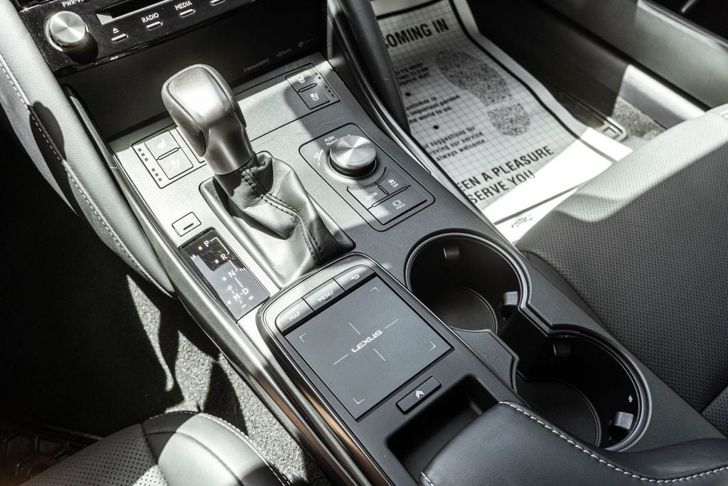 2024 Lexus IS 300
