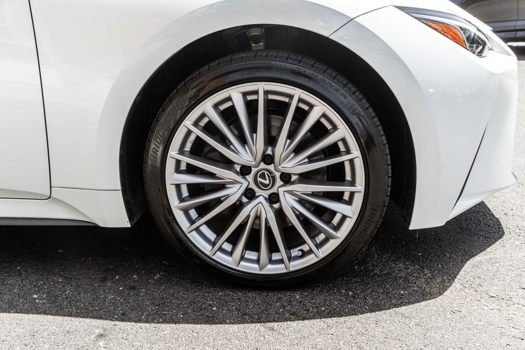 2024 Lexus IS 300