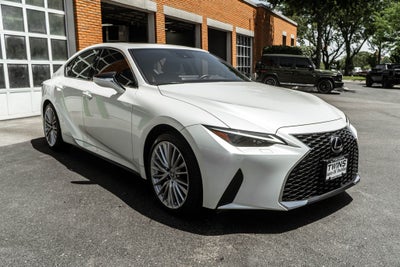 2024 Lexus IS 300
