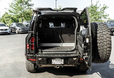 2023 Land Rover Defender 90 X-Dynamic SE
