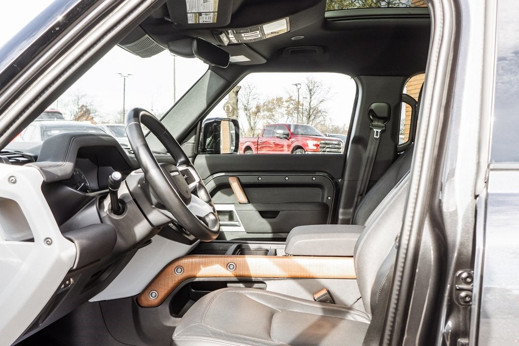 2023 Land Rover Defender 110 S