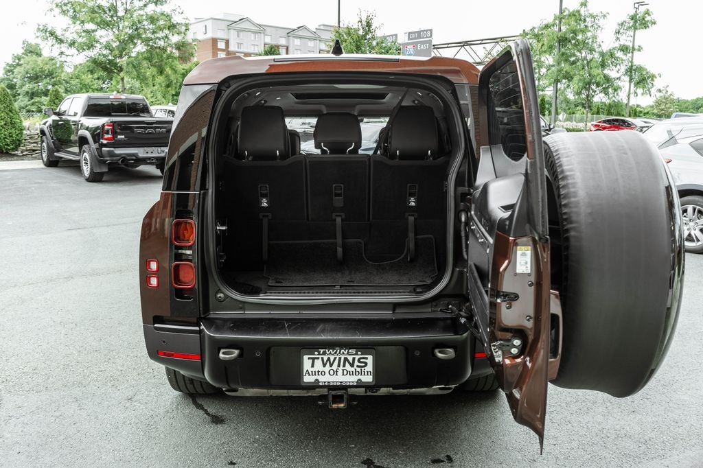 2023 Land Rover Defender 130 First Edition