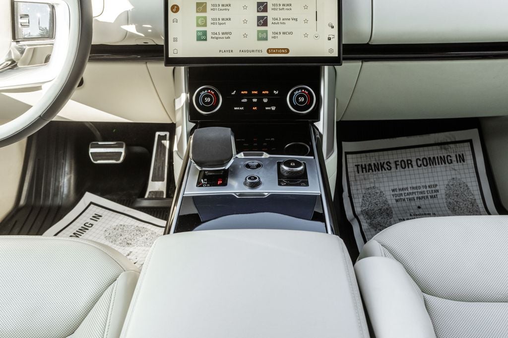 2023 Land Rover Range Rover SE