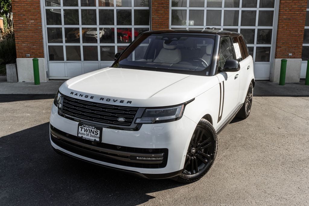 2023 Land Rover Range Rover SE