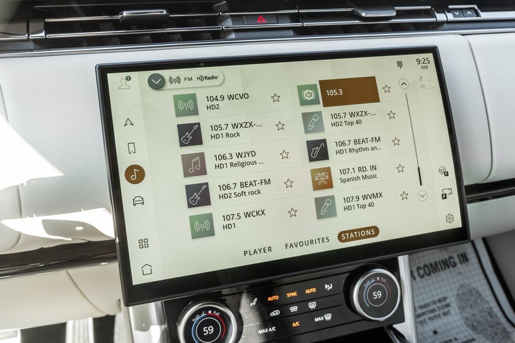 2023 Land Rover Range Rover SE