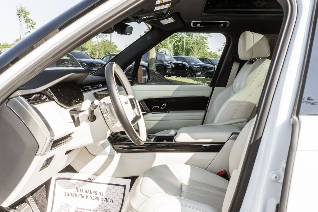 2023 Land Rover Range Rover SE