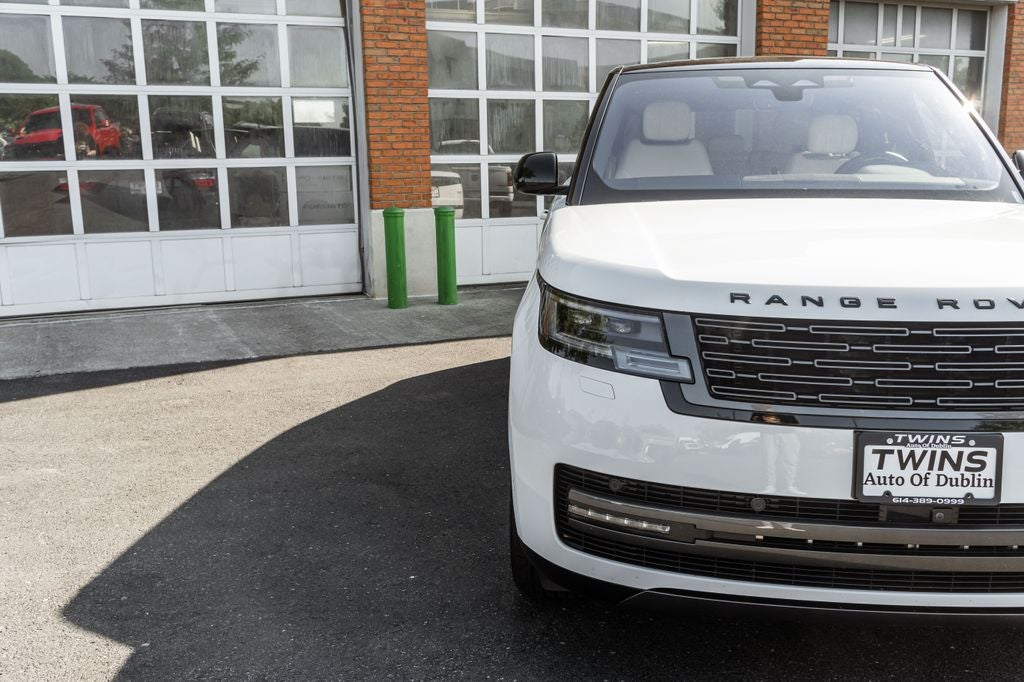 2023 Land Rover Range Rover SE