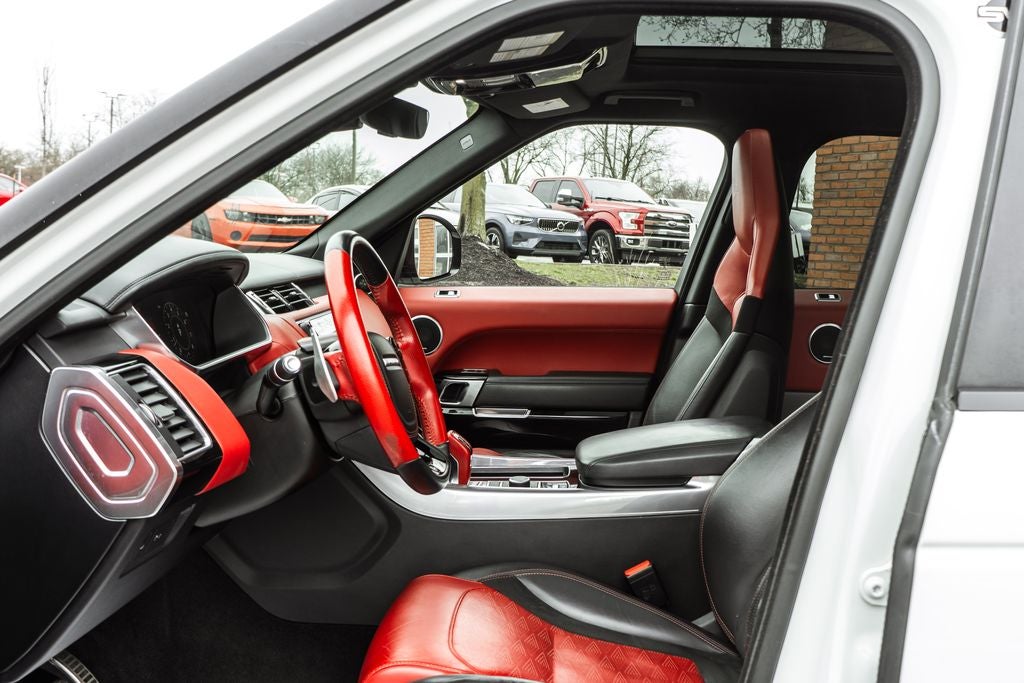 2020 Land Rover Range Rover Sport SVR